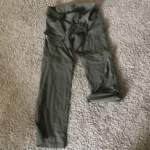 Green quick drying pants by Prana, size 6 - Picture 2 of 4